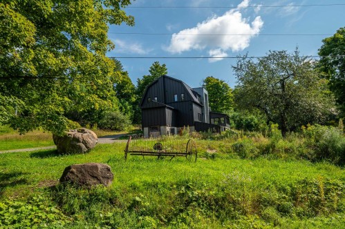 View - 15 Rue Fleet, Gore, QC 