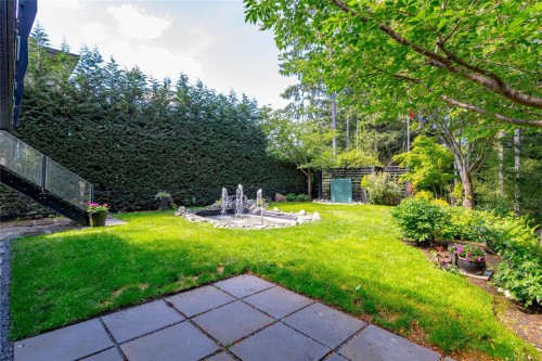 2044 Rivers Crossing, Highlands, BC 