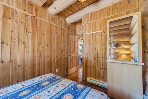 Chambre à coucher - 221 Ch. De L'Avalanche, Lac-Supérieur, QC 