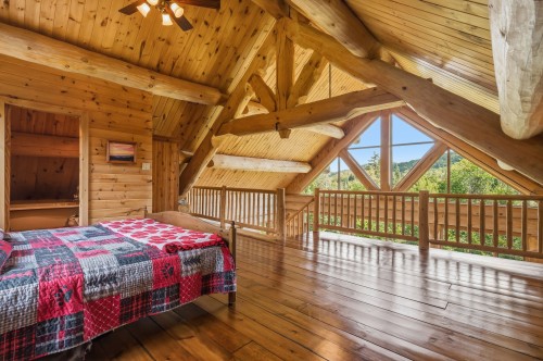 Chambre à coucher principale - 221 Ch. De L'Avalanche, Lac-Supérieur, QC 
