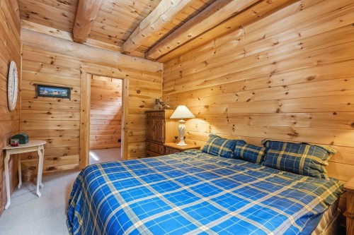 Chambre à coucher - 221 Ch. De L'Avalanche, Lac-Supérieur, QC 