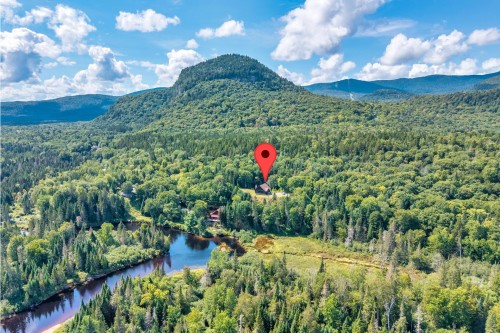 Photo aérienne - 221 Ch. De L'Avalanche, Lac-Supérieur, QC 