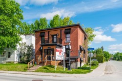 531 Rue du Conseil  Sherbrooke (Fleurimont), QC J1G 1J9