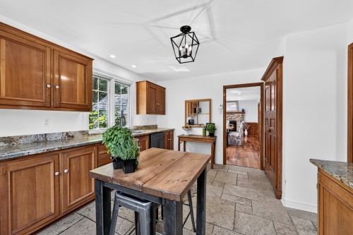 Kitchen - 707 Rue Main, Hudson, QC 