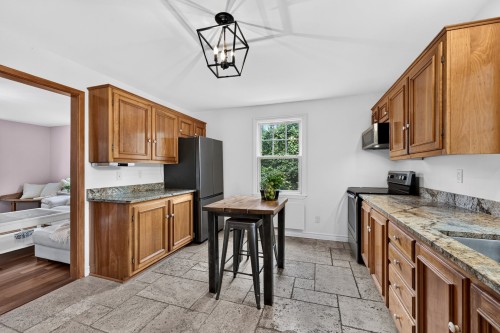 Kitchen - 707 Rue Main, Hudson, QC 