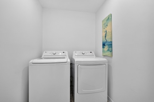 Laundry - 707 Rue Main, Hudson, QC 