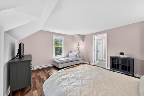 Master Bedroom - 707 Rue Main, Hudson, QC 