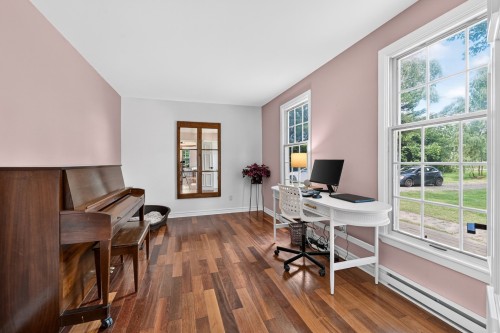 Office - 707 Rue Main, Hudson, QC 