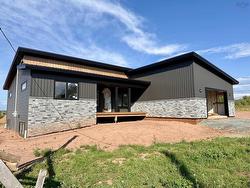 32 Marshview Drive  Amherst, NS B4H 4C1