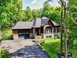 185 Rue Ste-Croix  Lachute, QC J8H 4M2