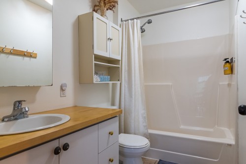 Salle de bains - 521 Ch. De Courchevel, Saint-Adolphe-D'Howard, QC 