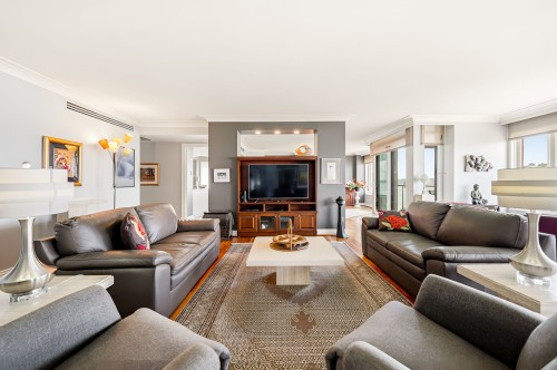 Living Room - 501-5895 Rue St-Laurent, Lévis (Desjardins), QC 