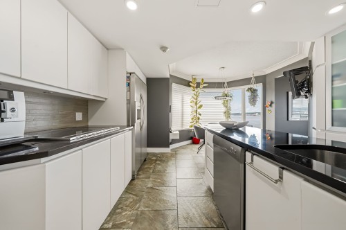 Kitchen - 501-5895 Rue St-Laurent, Lévis (Desjardins), QC 