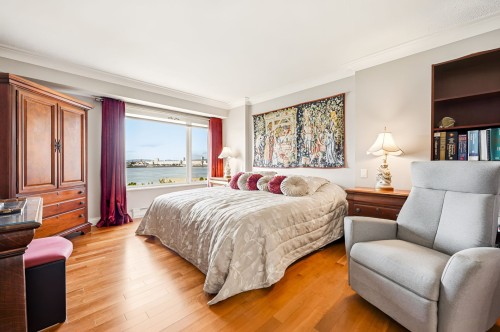 Master Bedroom - 501-5895 Rue St-Laurent, Lévis (Desjardins), QC 