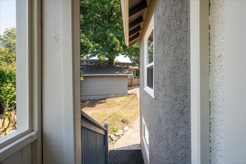 733 Fitzwilliam St, Nanaimo, BC 