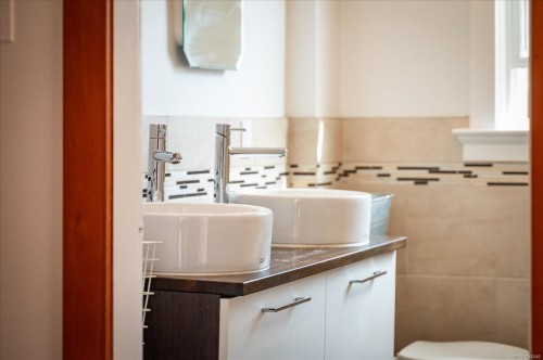 733 Fitzwilliam St, Nanaimo, BC 