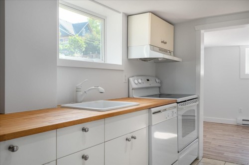 733 Fitzwilliam St, Nanaimo, BC 