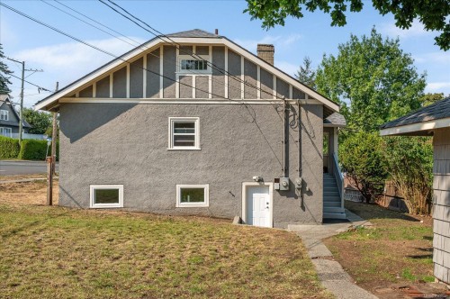 733 Fitzwilliam St, Nanaimo, BC 