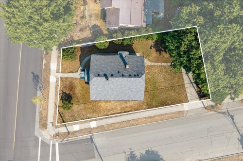 733 Fitzwilliam St, Nanaimo, BC 