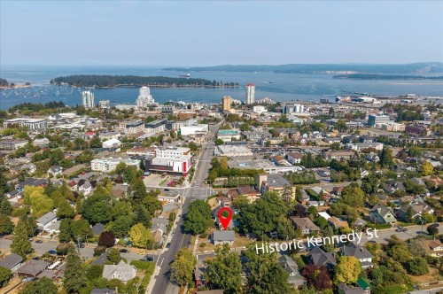 733 Fitzwilliam St, Nanaimo, BC 