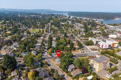 733 Fitzwilliam St, Nanaimo, BC 