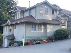 #1-500 Marsett Pl Saanich, BC V8Z 7J1