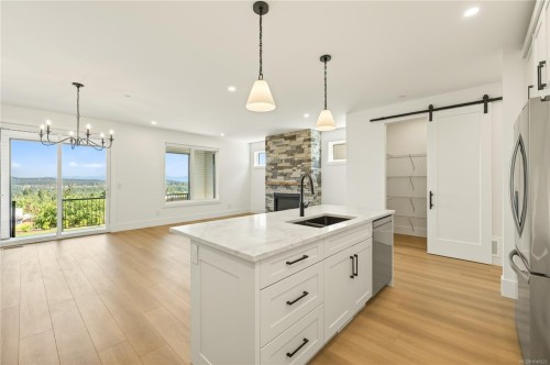 #102-2302 Arbot Rd, Nanaimo, BC 