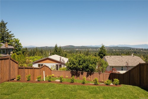 #102-2302 Arbot Rd, Nanaimo, BC 