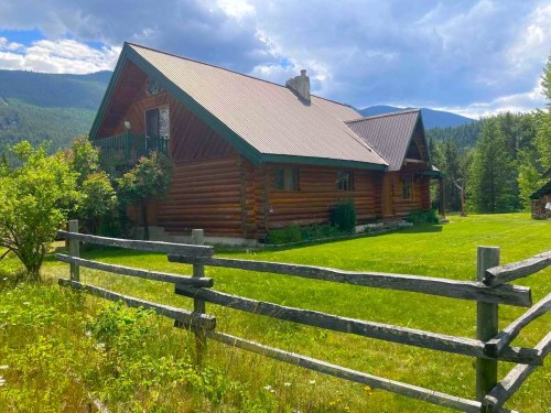 1896 St. Mary Lake Road, Kimberley, BC 
