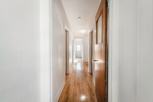 Passageway - 6655 Rue Briand, Montréal (Le Sud-Ouest), QC 