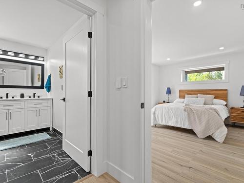 16 Compass Cove Court, Fox Point, NS 