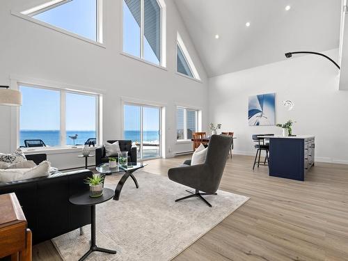 16 Compass Cove Court, Fox Point, NS 