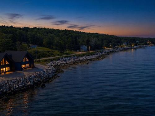 16 Compass Cove Court, Fox Point, NS 
