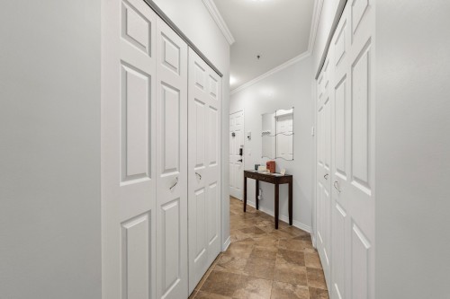 Hall d'entrée/Vestibule - 102-153 Av. Winthrop, Pointe-Claire, QC 