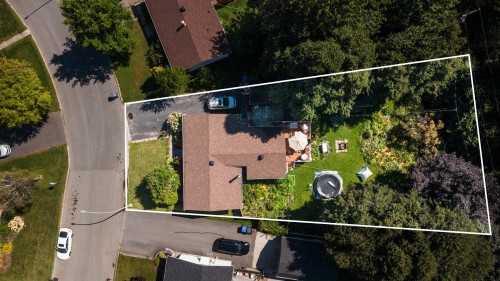 6005 Rue Lacoursière  Trois-Rivières, QC G8Y 4T6