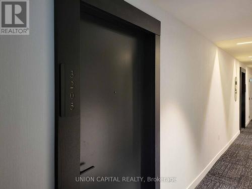 3205 - 117 BROADWAY AVENUE , Toronto, Ontario M4P 1V3 2