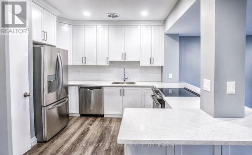 203 - 15 ELIZABETH STREET N , Mississauga, Ontario L5G 2Z3 4
