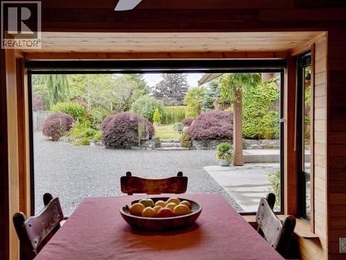 5366 Manson Ave, Powell River, BC 