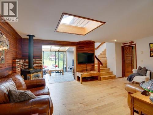 5366 Manson Ave, Powell River, BC 