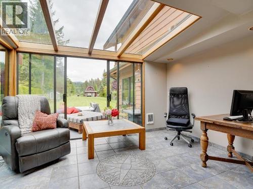 5366 Manson Ave, Powell River, BC 