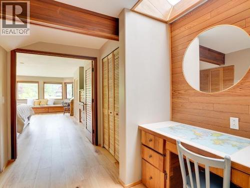 5366 Manson Ave, Powell River, BC 