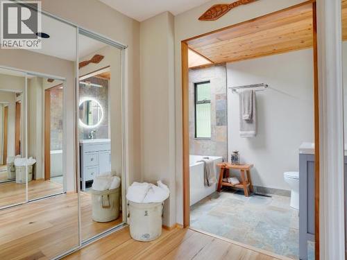 5366 Manson Ave, Powell River, BC 