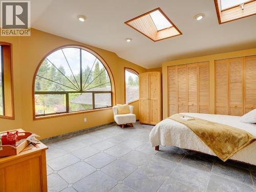 5366 Manson Ave, Powell River, BC 