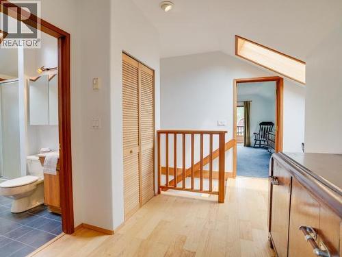 5366 Manson Ave, Powell River, BC 