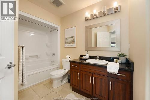 11892 Boulder Crescent, Windsor, ON 