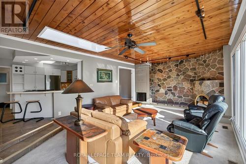 2713 Dupont Street, Ottawa, ON 