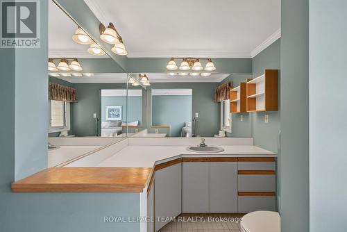 2713 Dupont Street, Ottawa, ON 