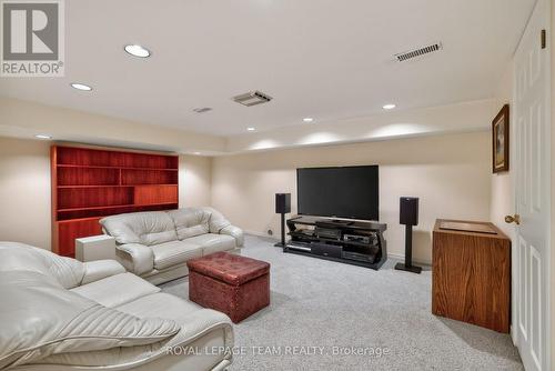 2713 Dupont Street, Ottawa, ON 