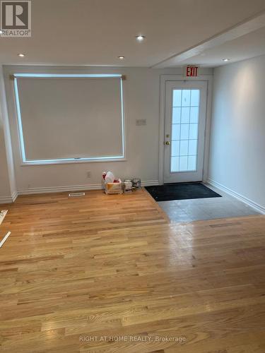 271 QUEEN STREET , Brampton, Ontario L6W 2C2 4