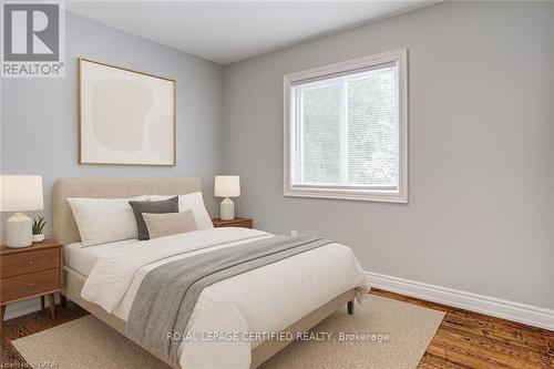 54 Duncombe Drive, Hamilton, ON 
